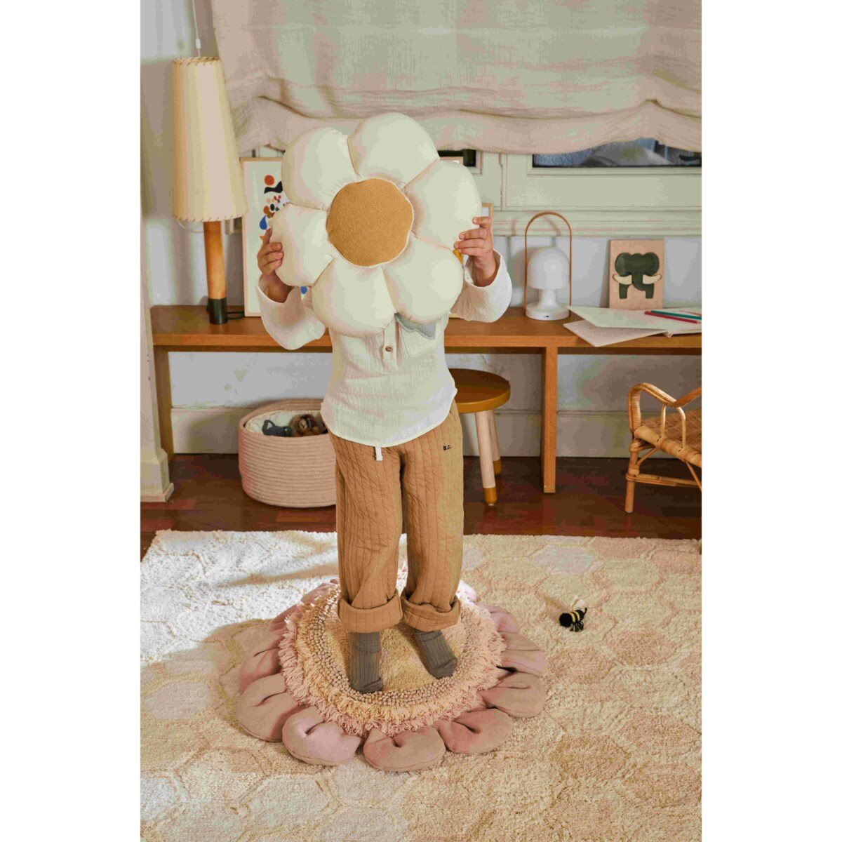 Poduszka Mała Stokrotka, Planet Bee, Lorena Canals