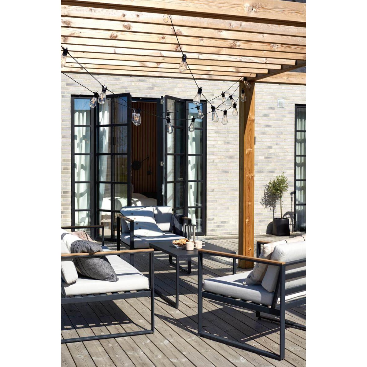 Dekoracyjna girlanda zewnętrzna LED 2,4W 5,5m czarna