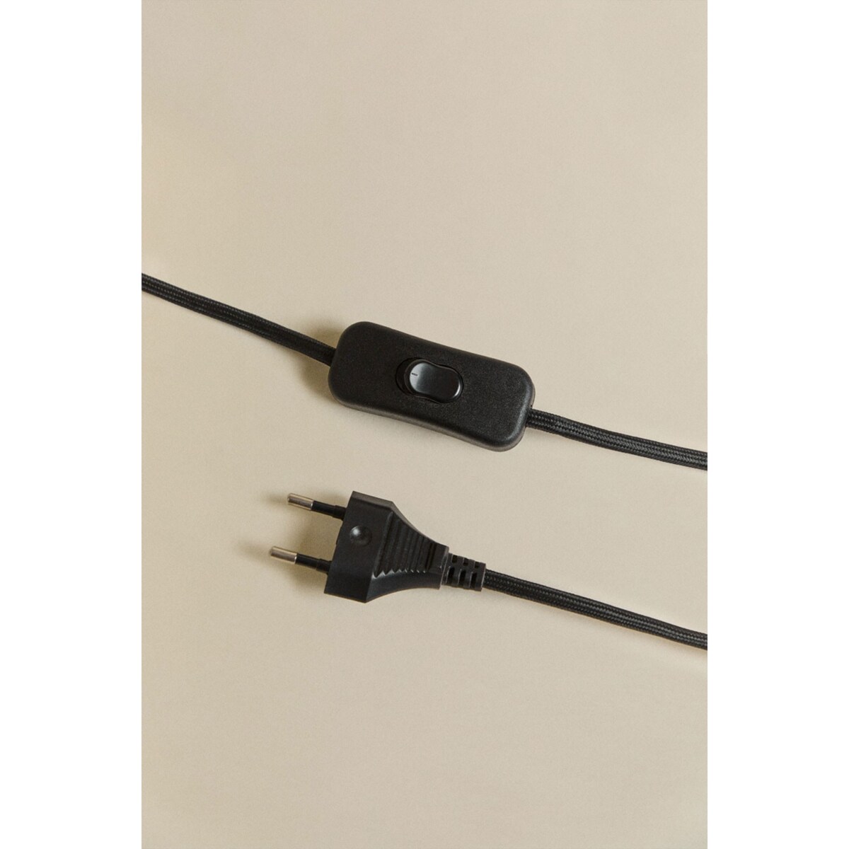 Lampa stołowa z drewna mango Carolina 70 cm