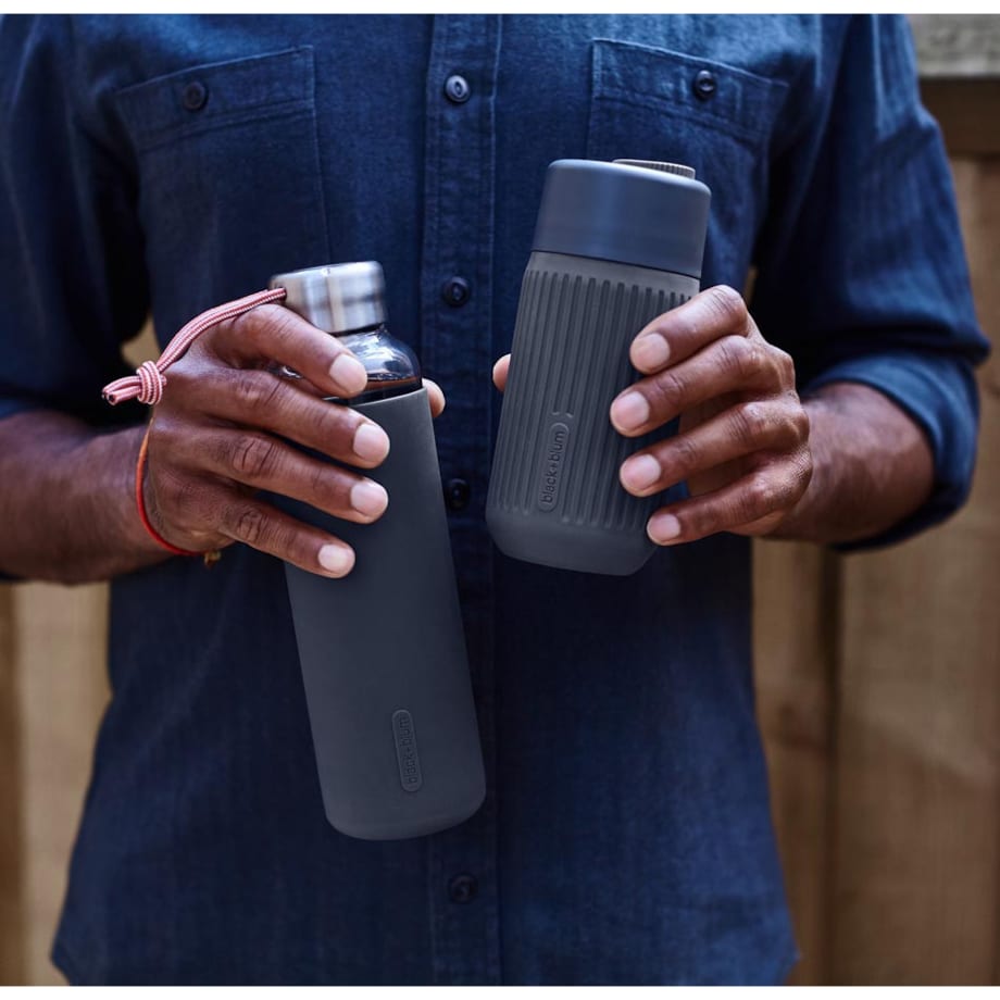 Kubek podróżny szklany szary, 340 ml, Black+Blum