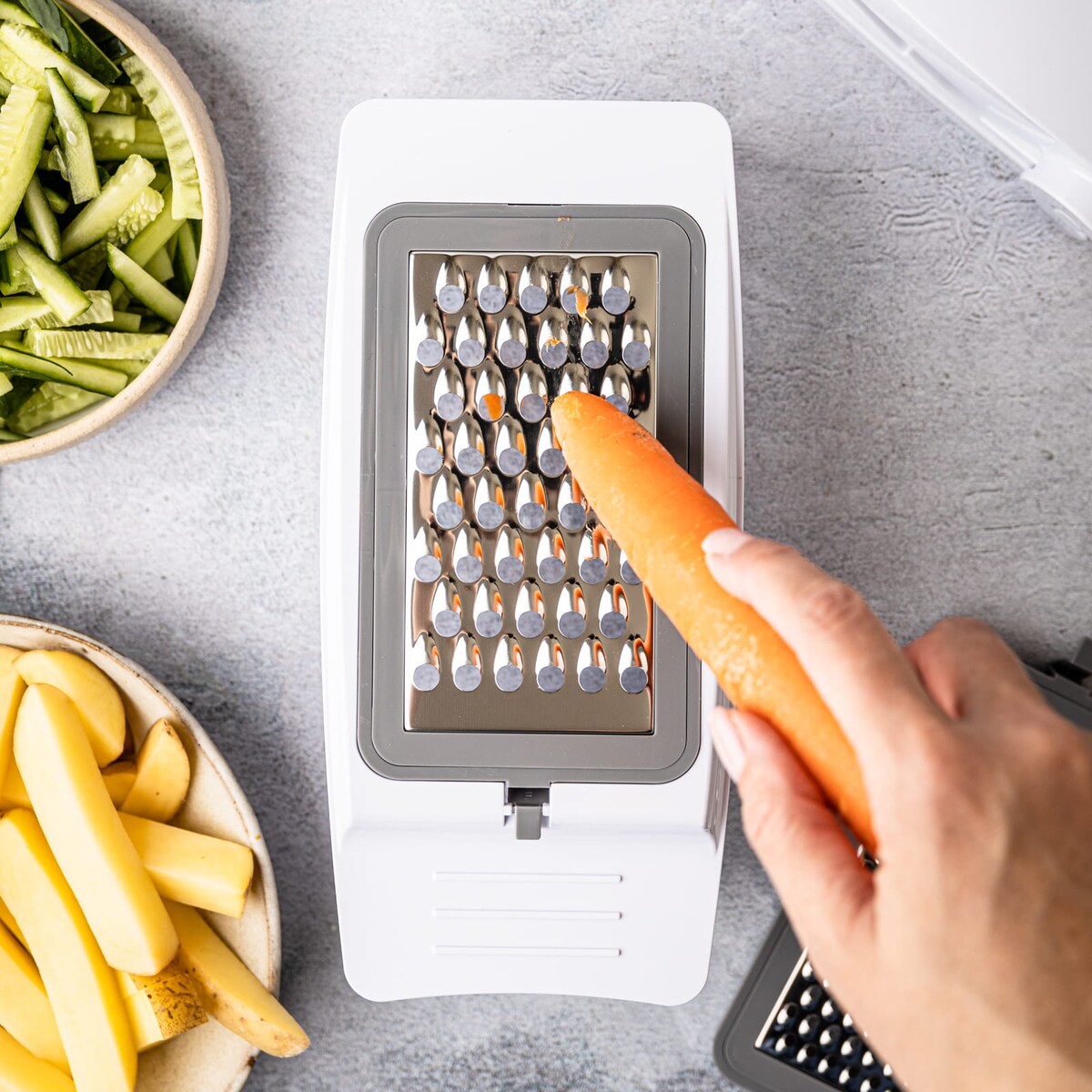 Szatkownica do warzyw z wymiennymi ostrzami KINGHOFF