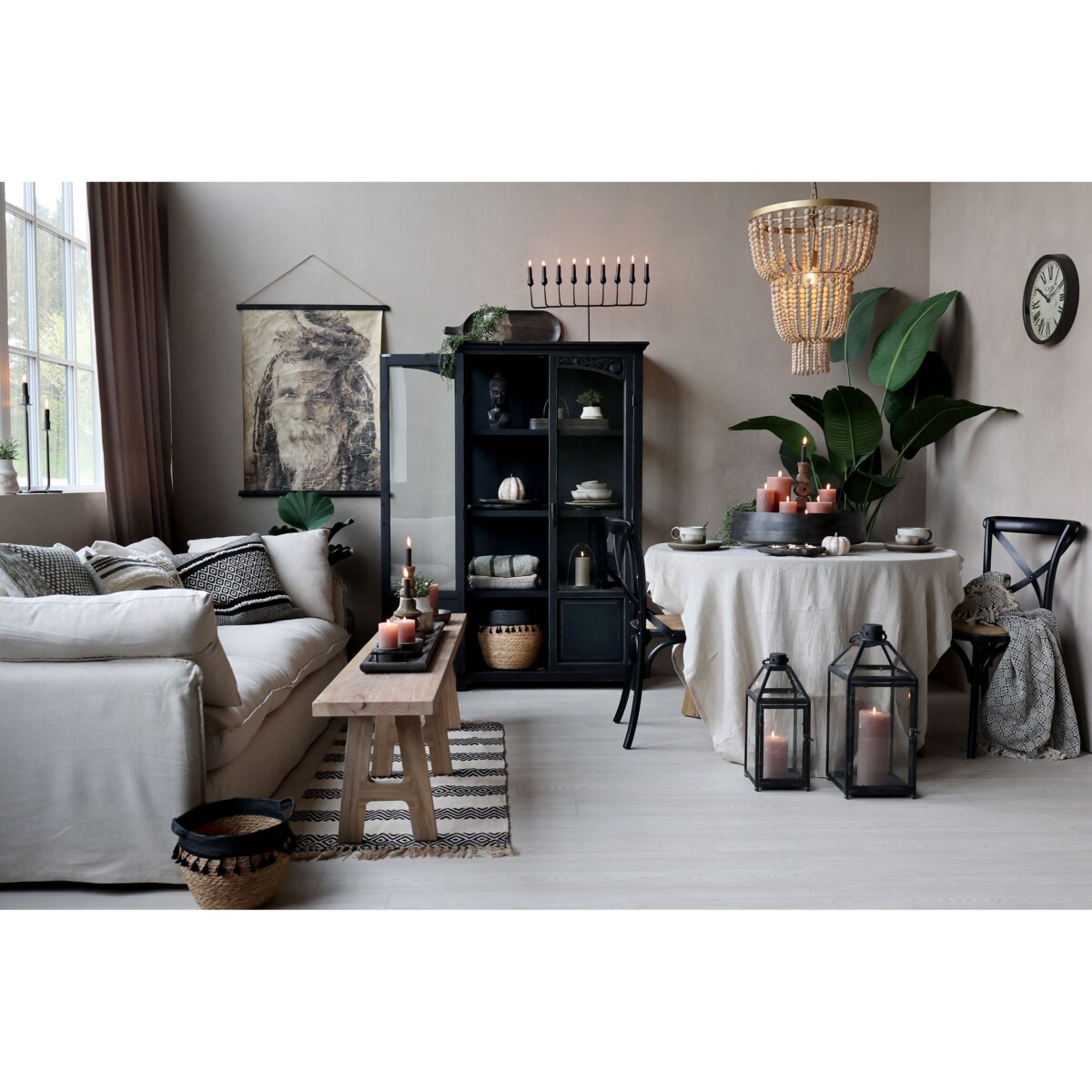 Witryna drewniana czarna postarzana Chic 170x97x41 cm