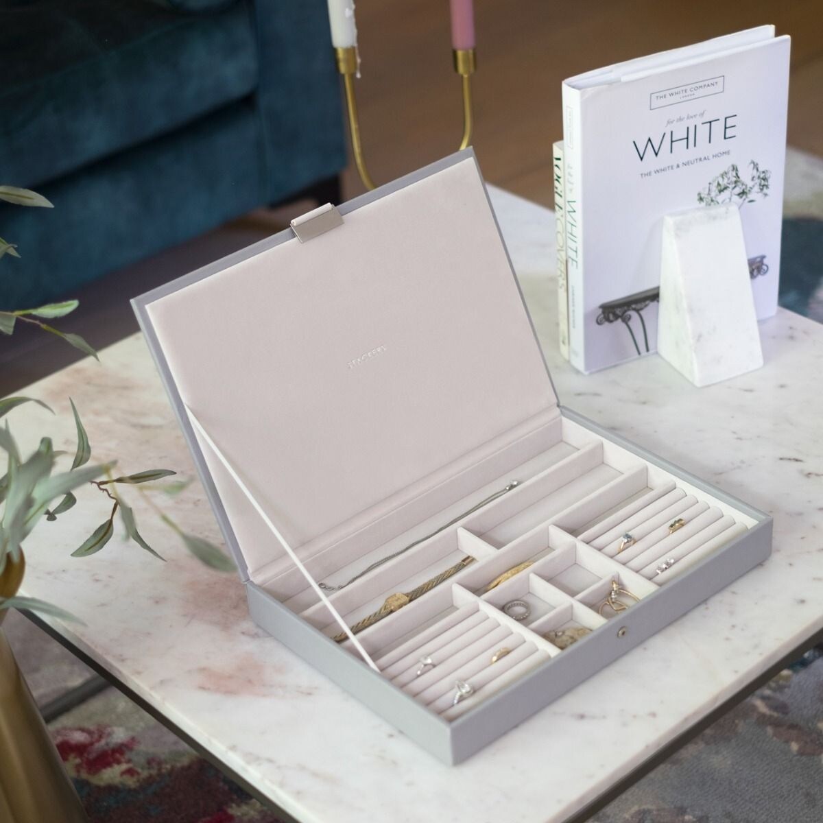 Szkatułka na biżuterię Stackers supersize kamienna szarość z pokrywką