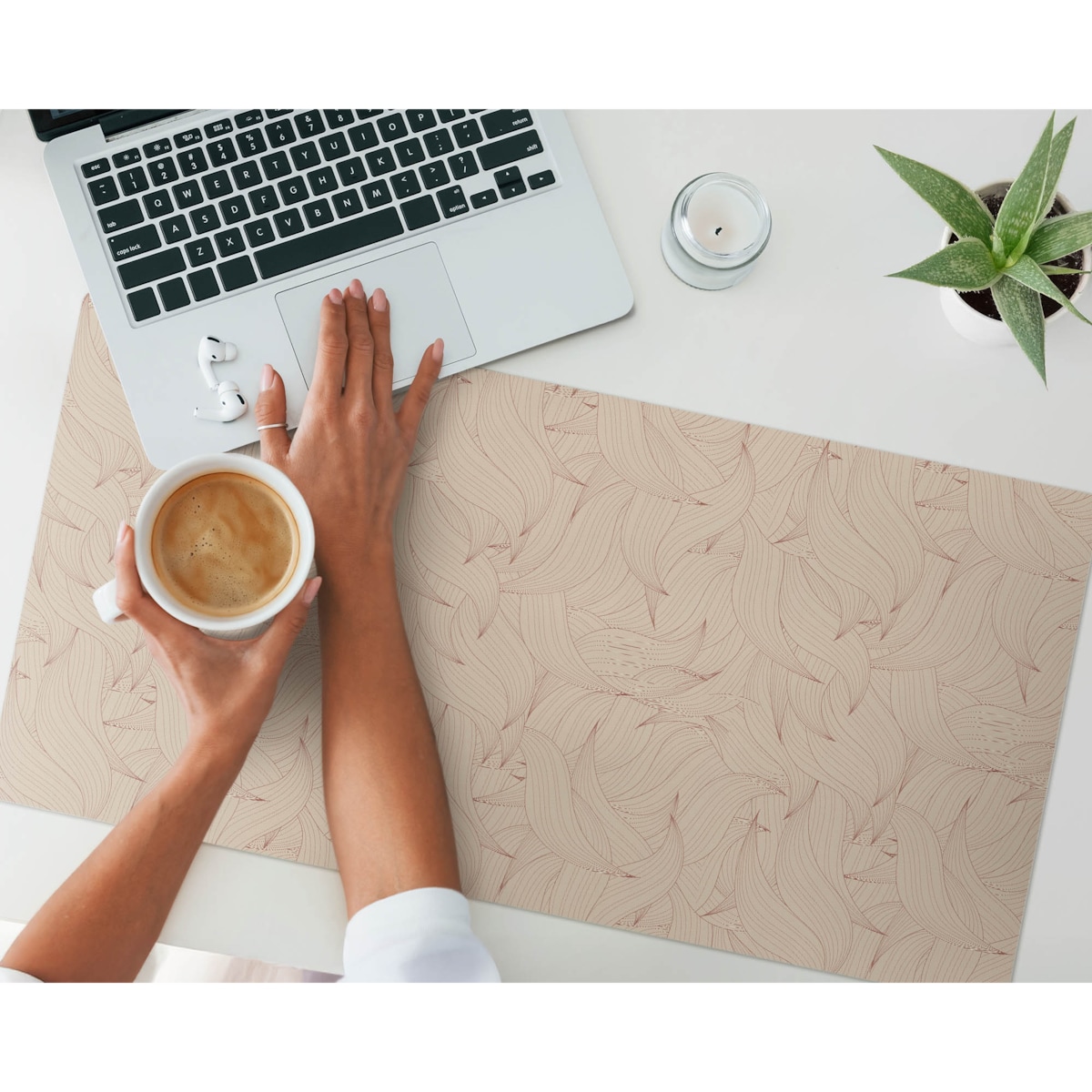 Beżowa mata na biurko Faliste linie abstrakcji, 90x45 cm